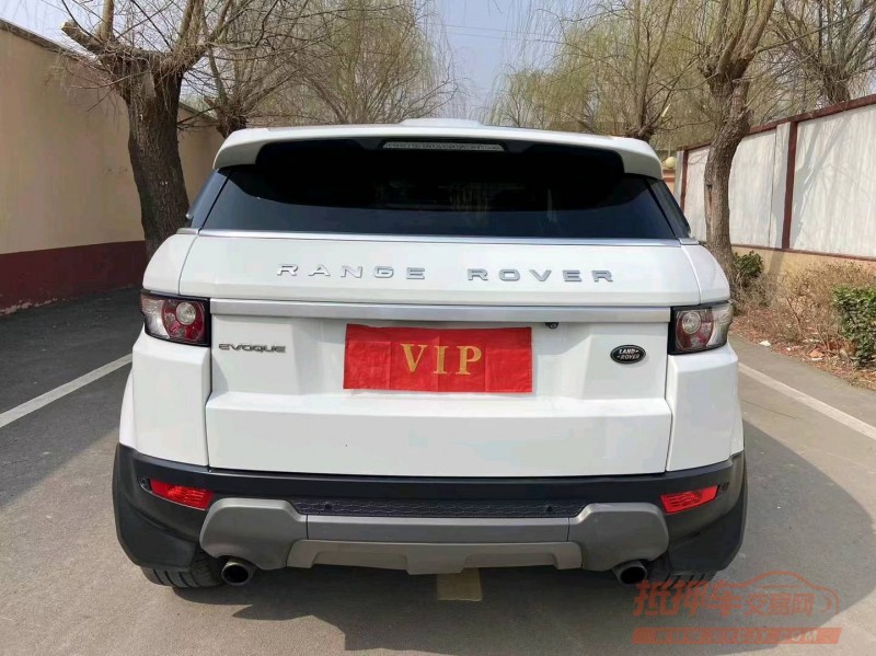 青岛12年路虎极光7