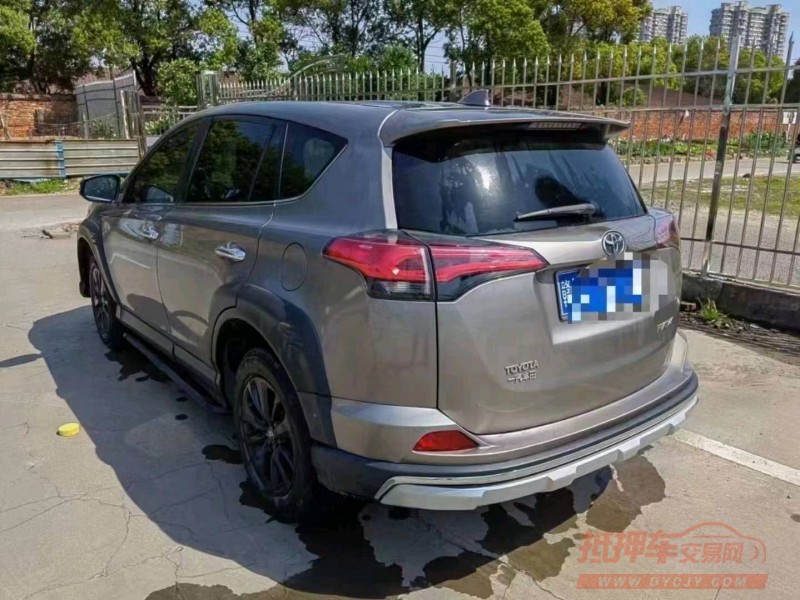宜春19年丰田RAV4荣放4