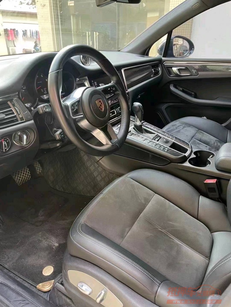 珠海20年保时捷Macan3