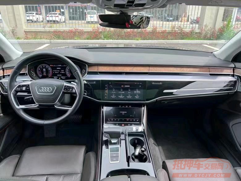 盐城18年奥迪A8L7