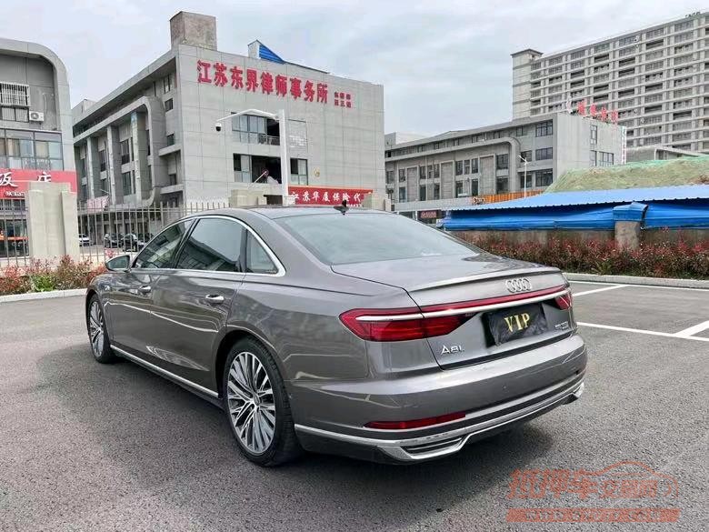 盐城18年奥迪A8L9