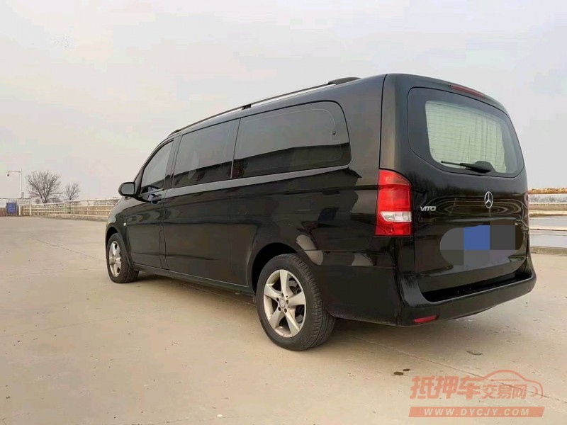 天津18年奔驰威霆6