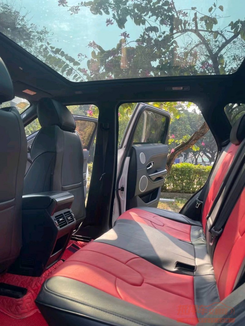 东莞12年路虎揽胜极光(进口)6