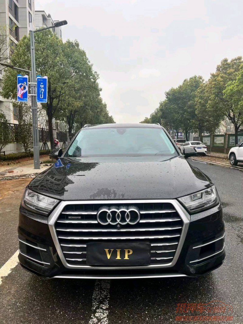 嘉兴18年奥迪Q71