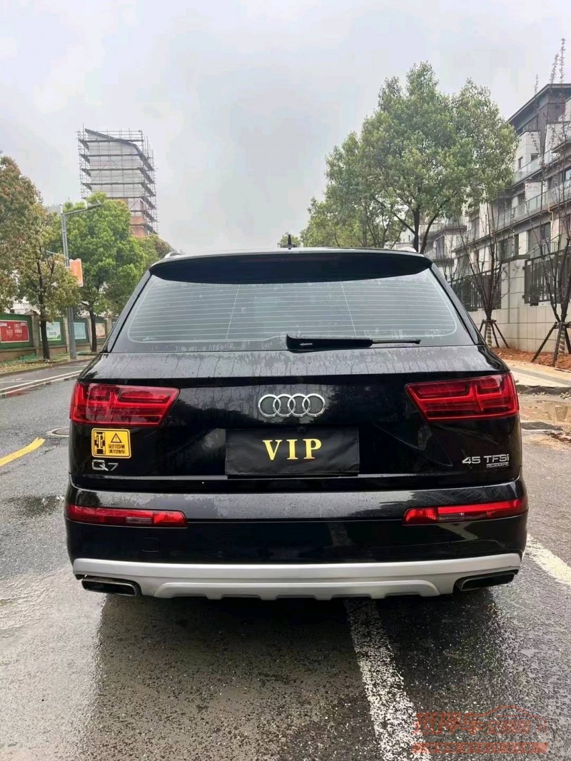 嘉兴18年奥迪Q75