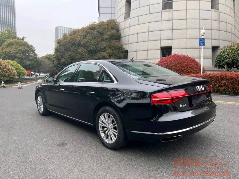 苏州15年奥迪A8L7