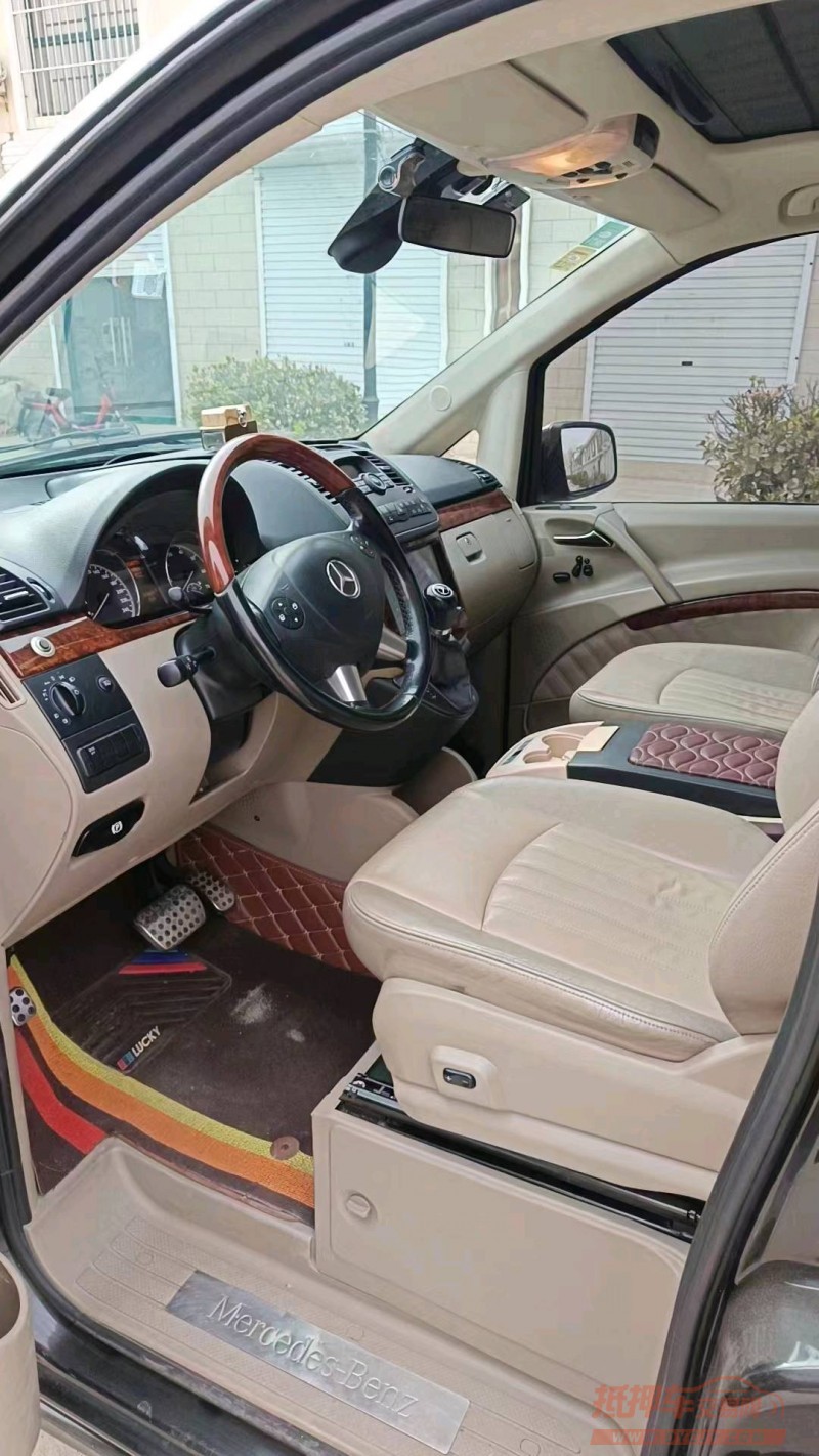 枣庄15年奔驰唯雅诺5