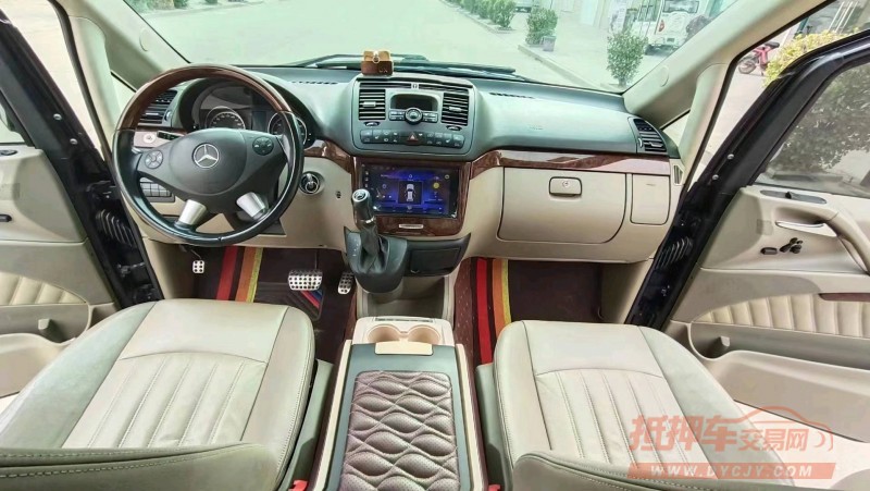 枣庄15年奔驰唯雅诺6