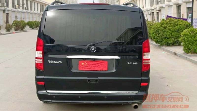 枣庄15年奔驰唯雅诺9