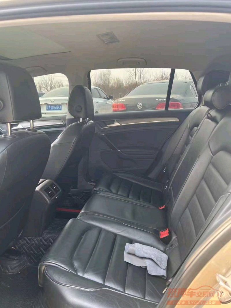 保定17年大众高尔夫5
