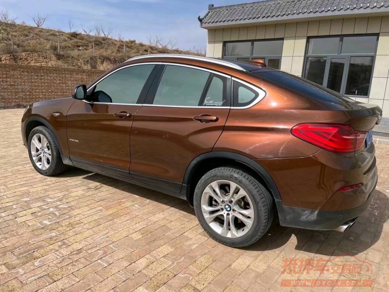 济南16年宝马X43