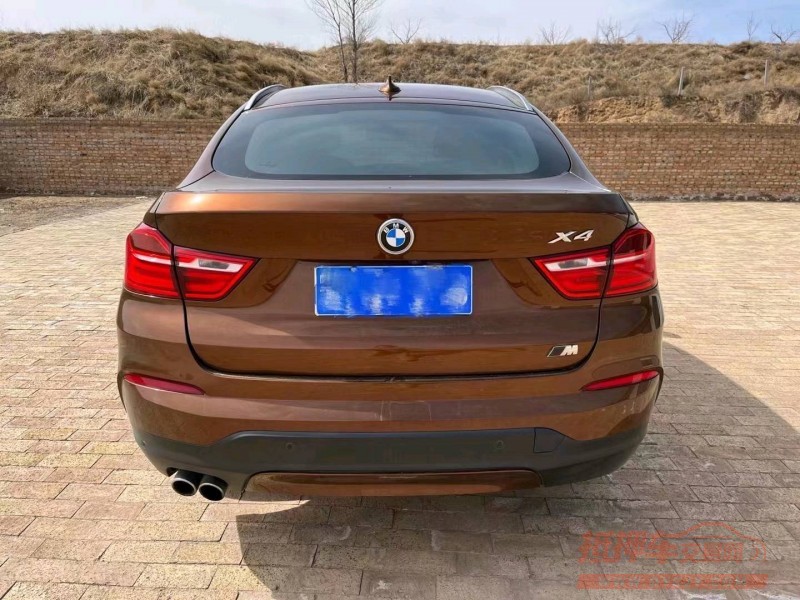 济南16年宝马X48