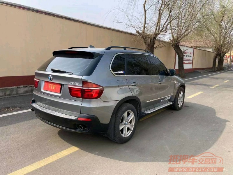 青岛10年宝马X54