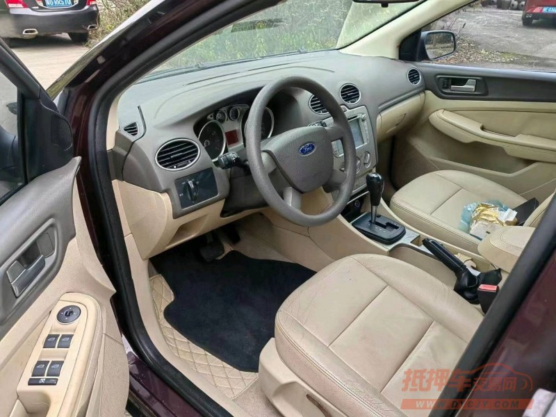 衡阳12年福特福克斯8