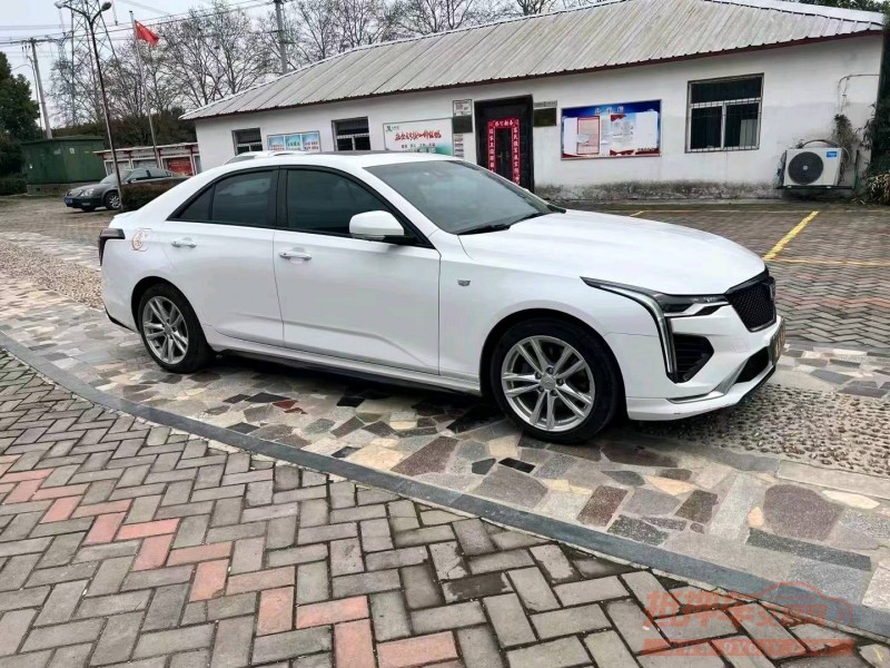 淮南21年凯迪拉克CT42