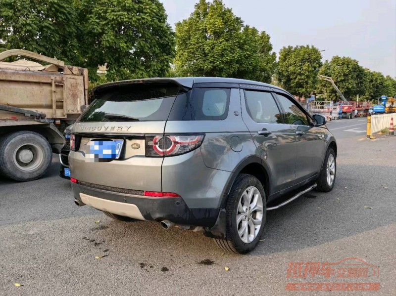 广州16年路虎发现神行7