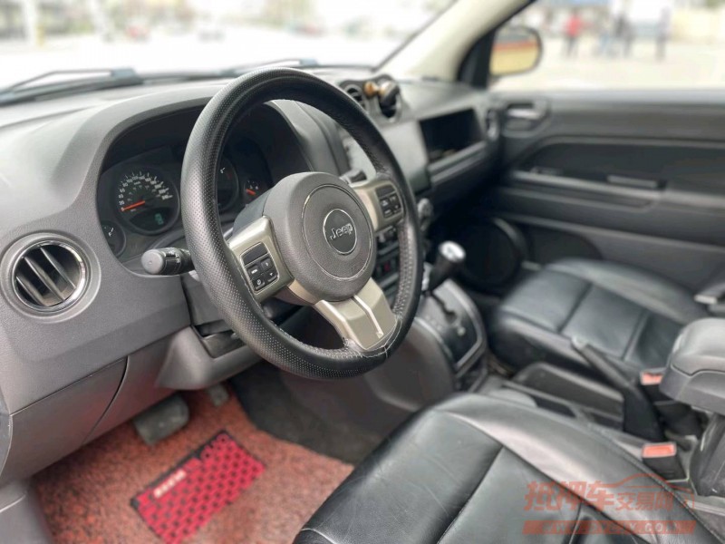 济宁13年Jeep指南者6