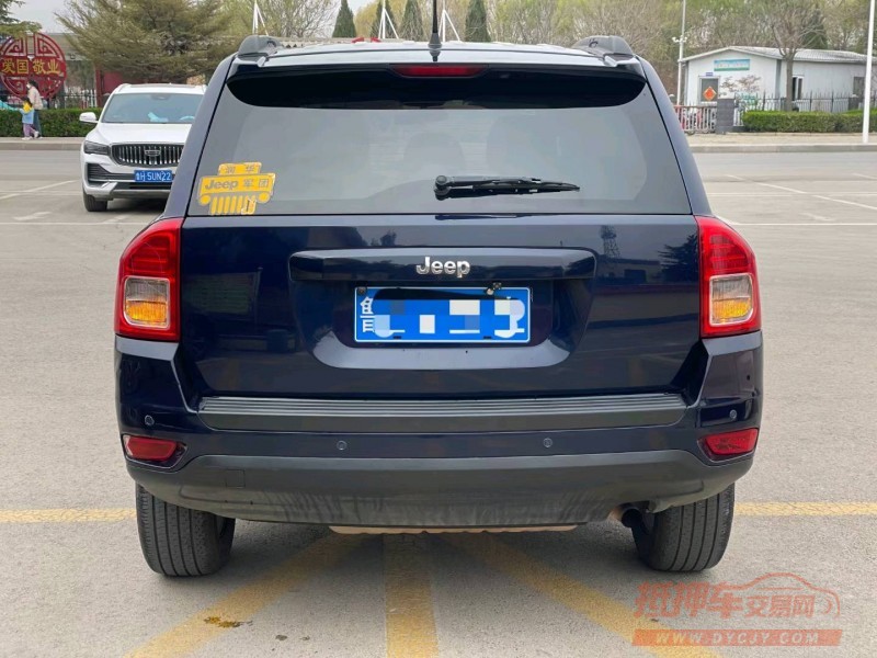 济宁13年Jeep指南者9