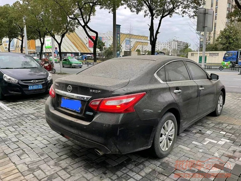 淮南18年日产天籁3