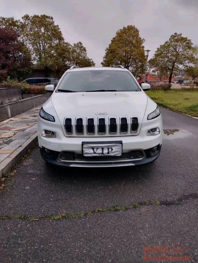 广州18年Jeep自由光1