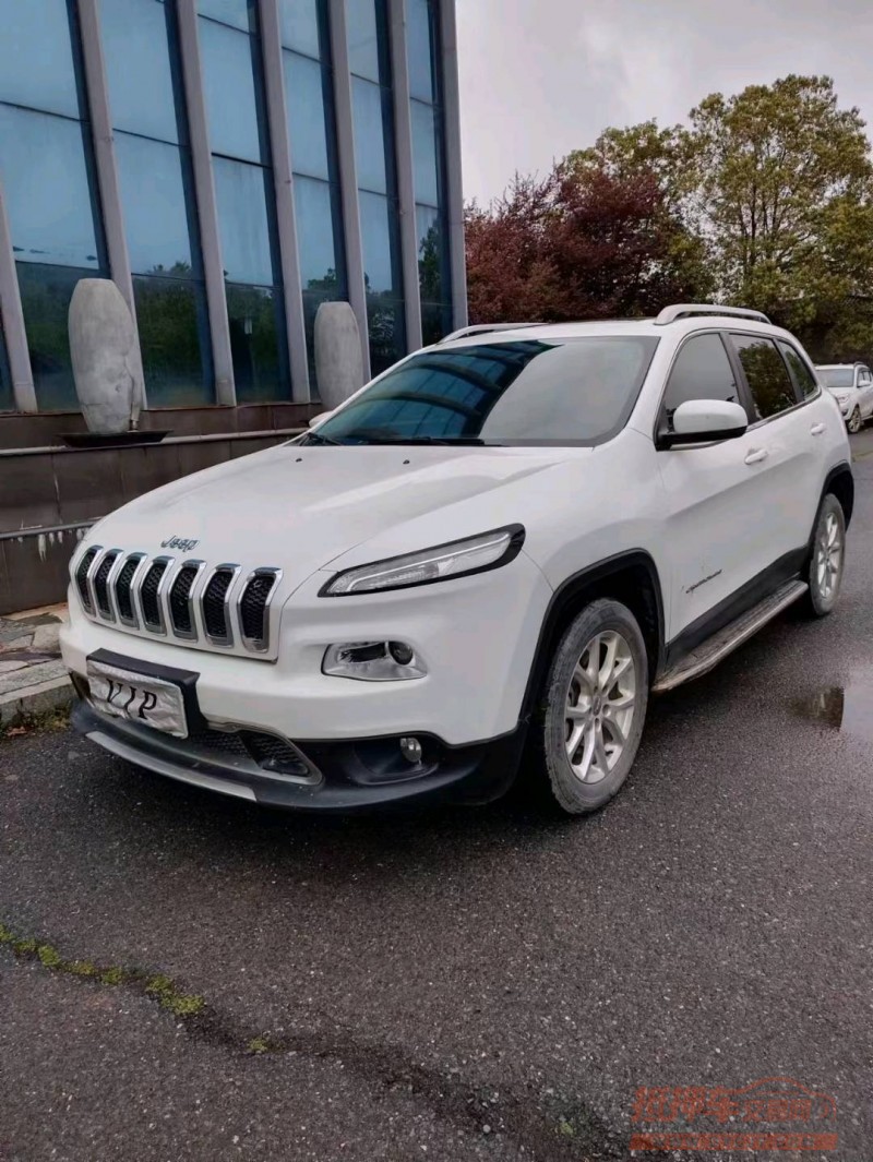 广州18年Jeep自由光2