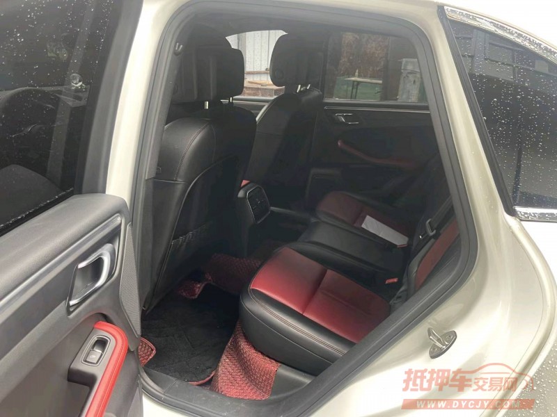 广州18年保时捷Macan5