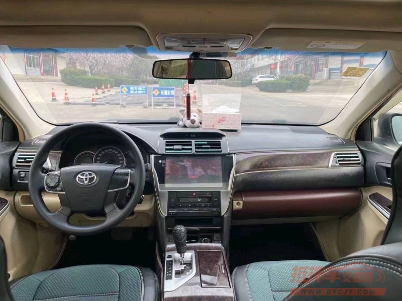 济南15年丰田凯美瑞5