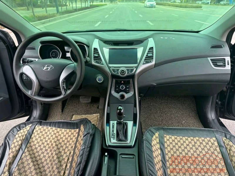 济南15年现代朗动4