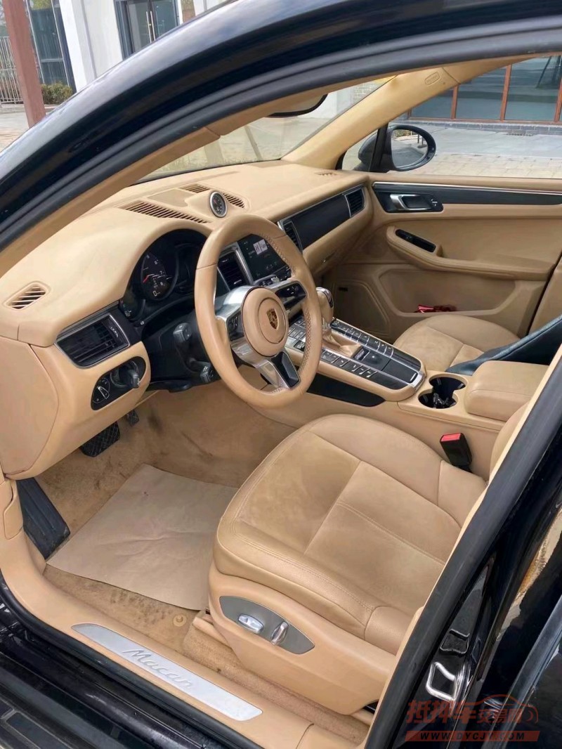 枣庄16年保时捷Macan5
