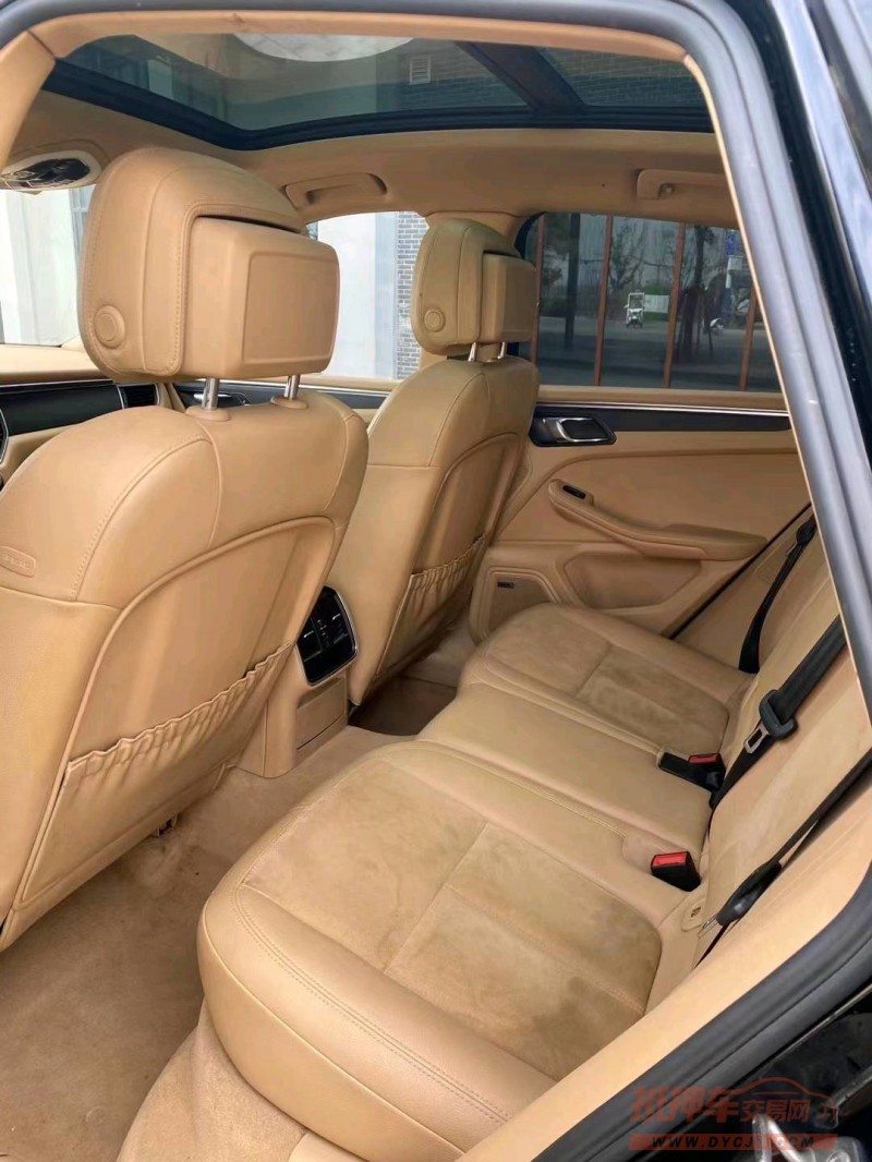 枣庄16年保时捷Macan6