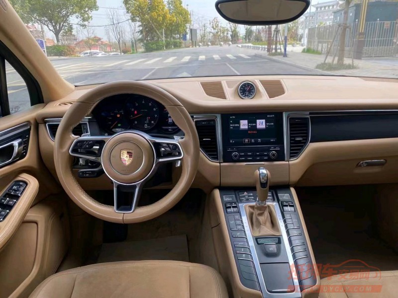 枣庄16年保时捷Macan9