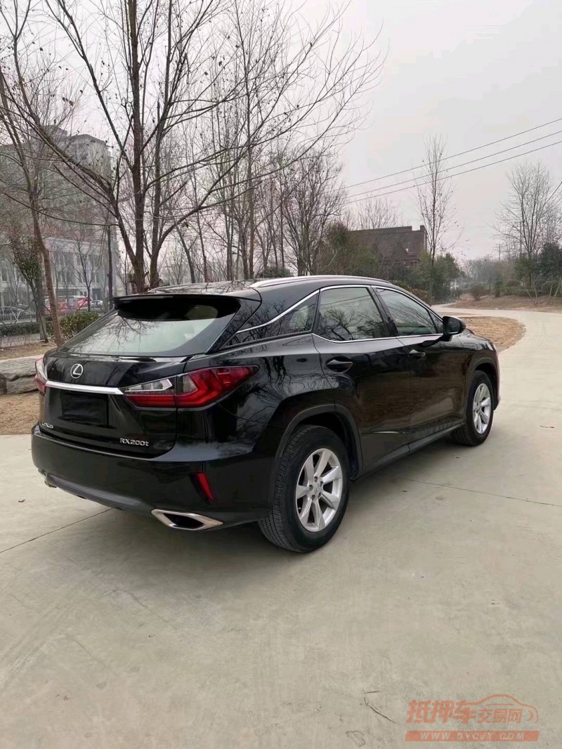 枣庄17年雷克萨斯RX8