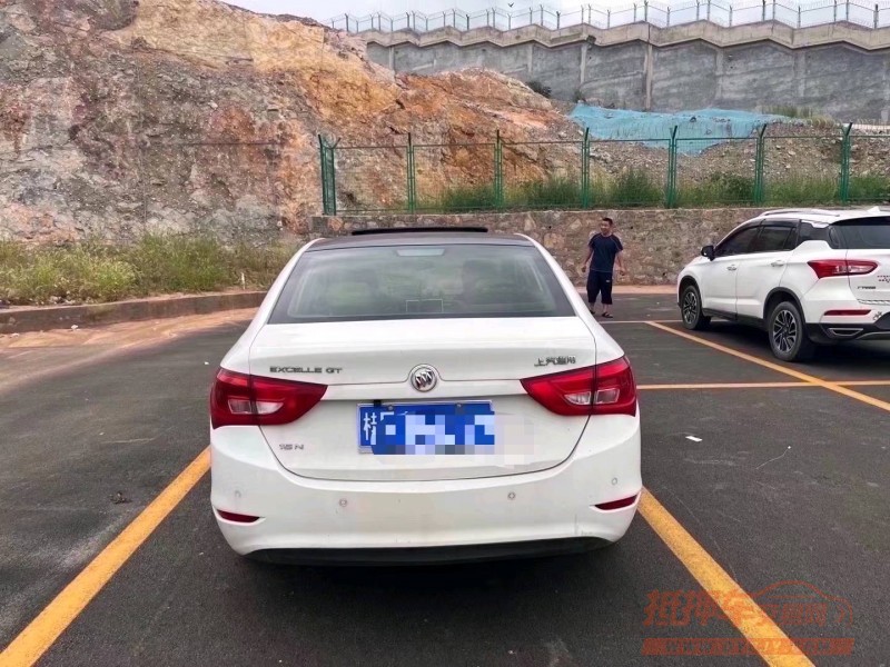 济南16年别克英朗5