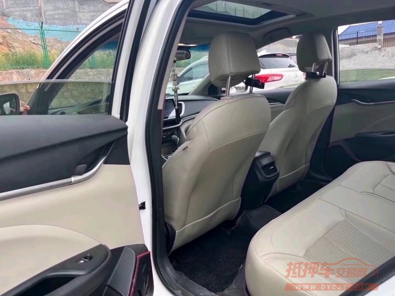 济南16年别克英朗8