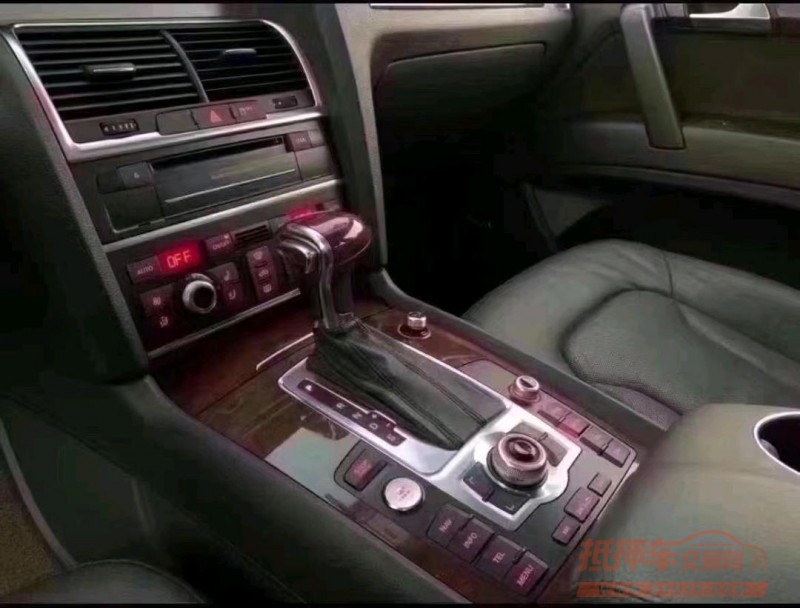 济南15年奥迪Q77