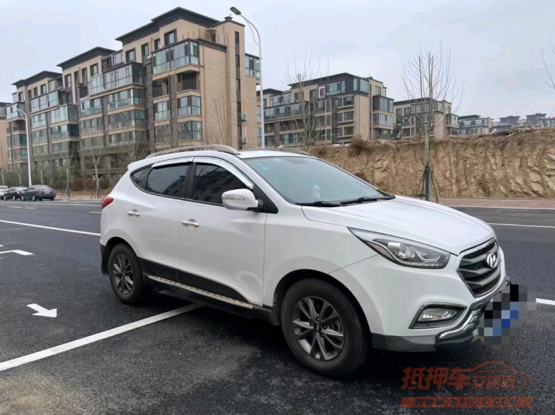 济南17年现代ix353