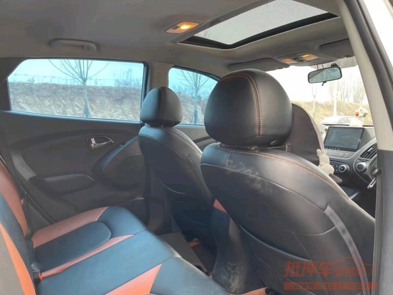 济南17年现代ix358