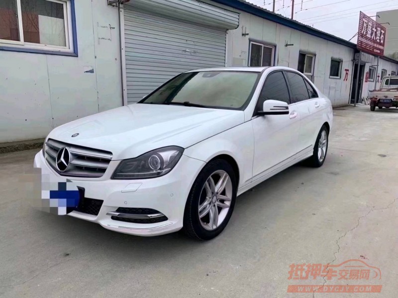青岛13年奔驰C2