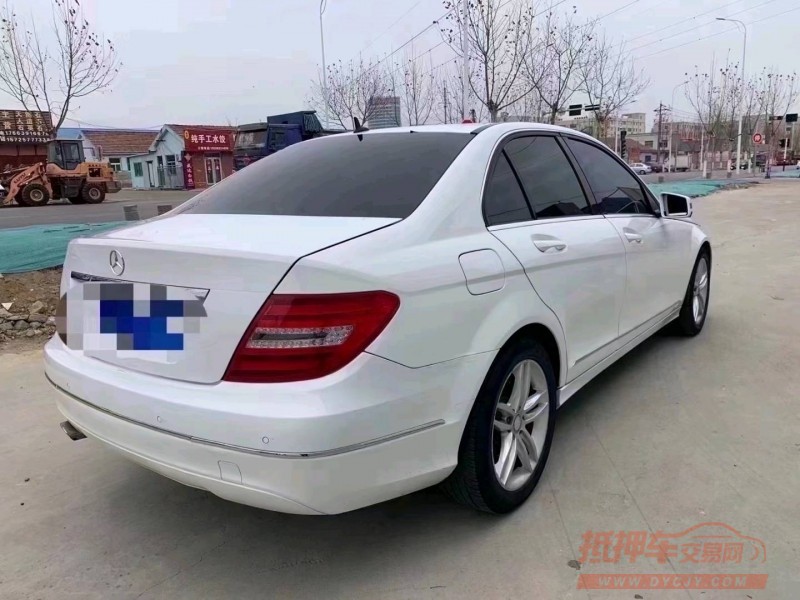 青岛13年奔驰C8