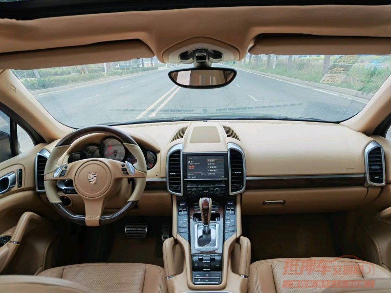 蚌埠10年保时捷卡宴5