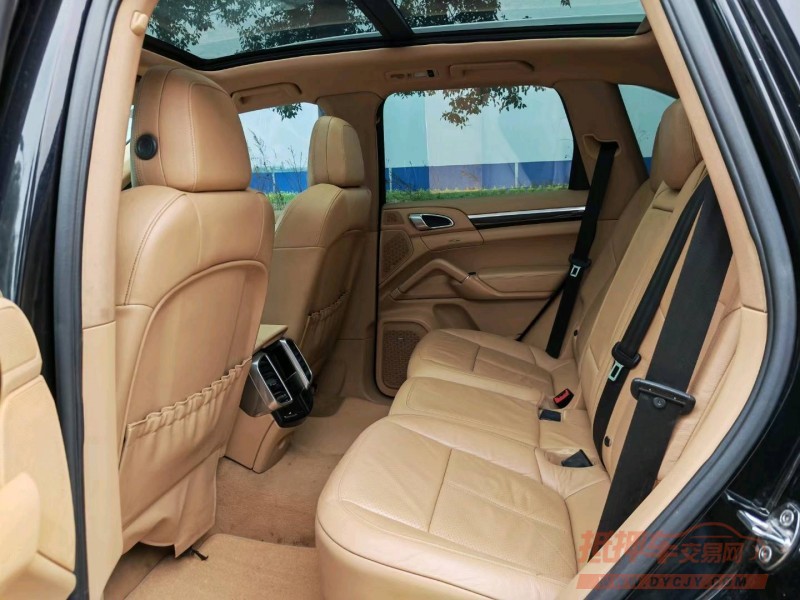 蚌埠10年保时捷卡宴6