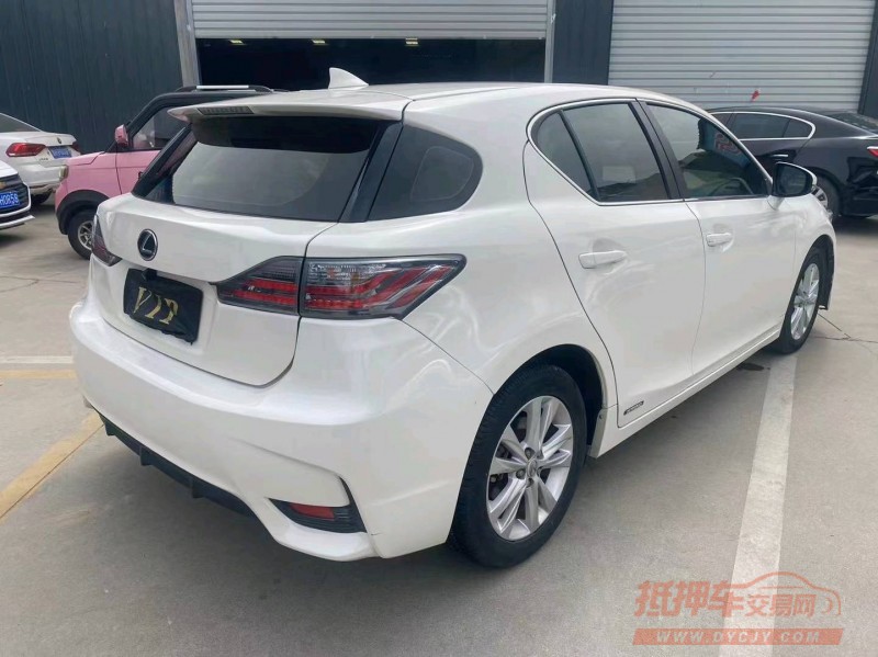 枣庄16年雷克萨斯CT6