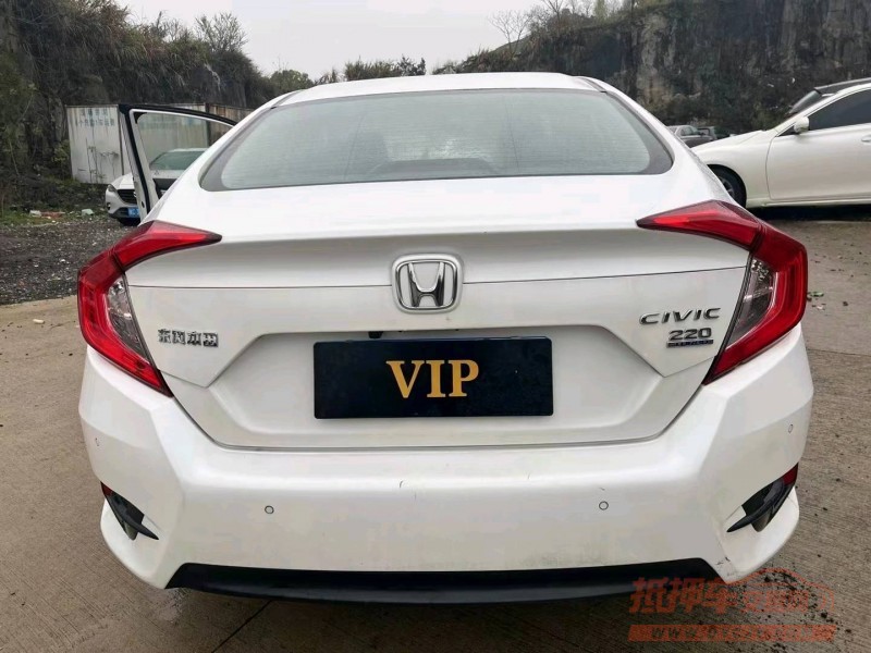 嘉兴19年本田思域8