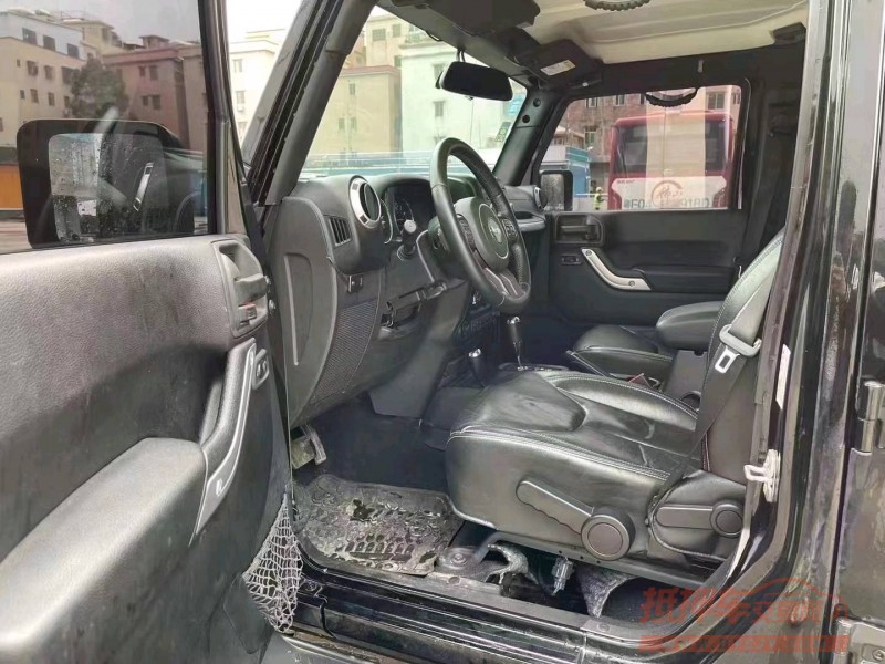 珠海17年Jeep牧马人3