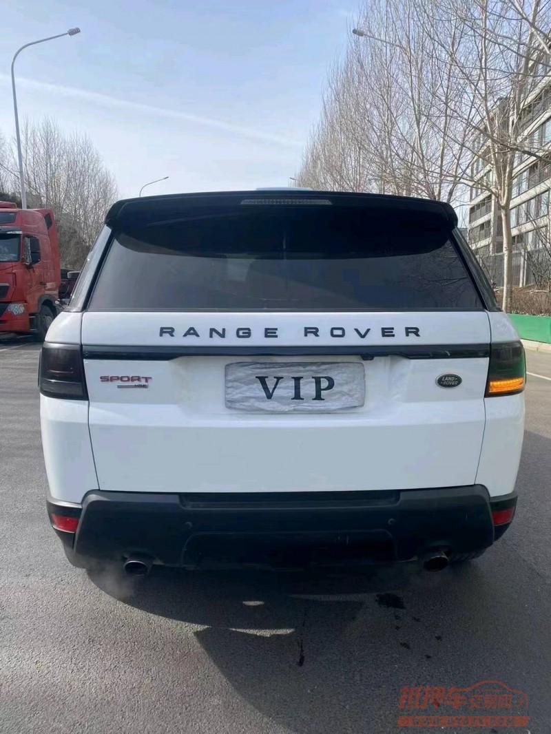 沈阳14年路虎揽胜运动9