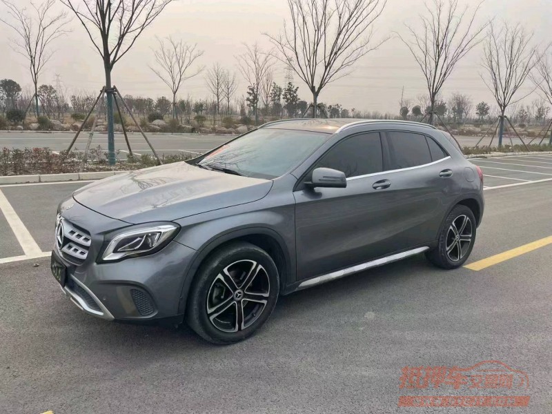 徐州18年奔驰GLA2