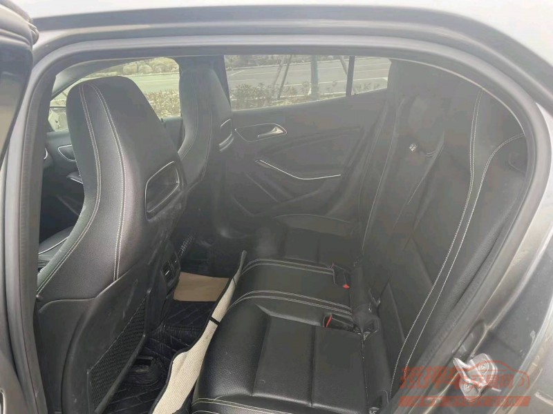 徐州18年奔驰GLA4