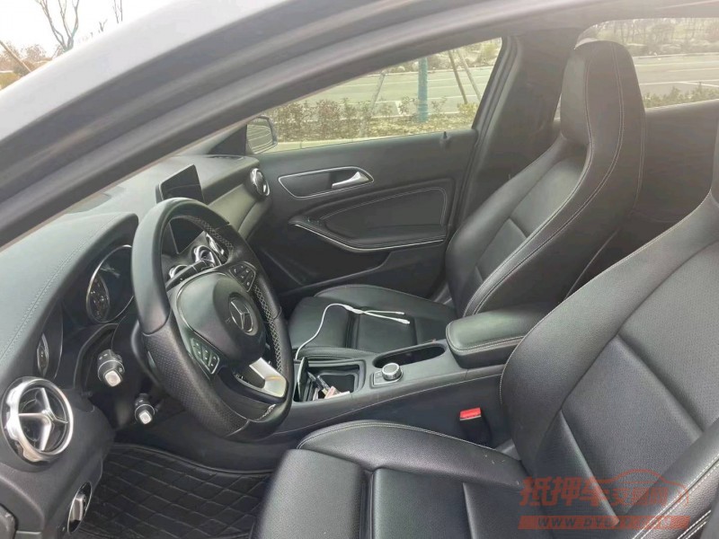 徐州18年奔驰GLA6