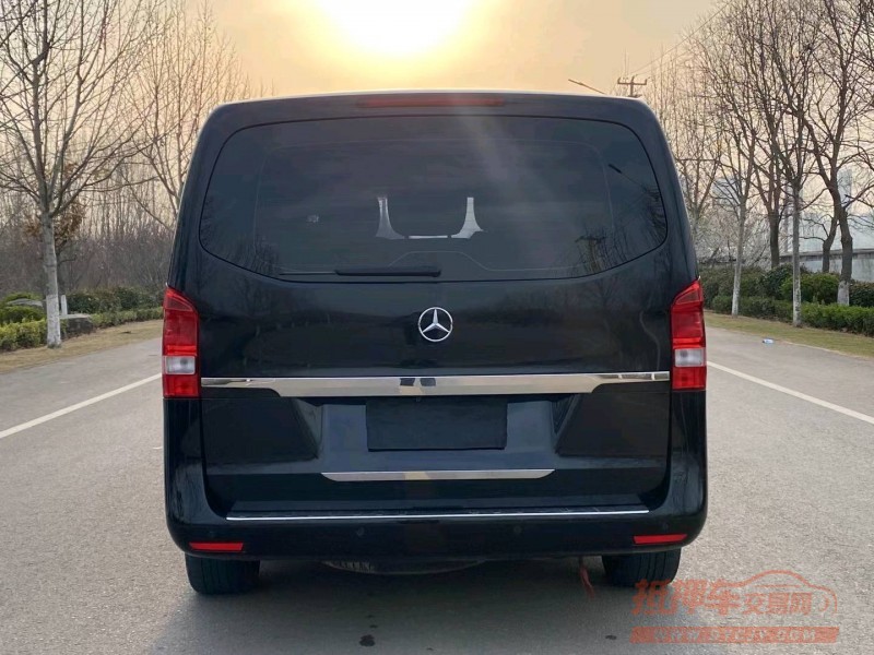 徐州17年奔驰威霆9