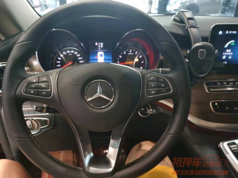 广州21年奔驰V9
